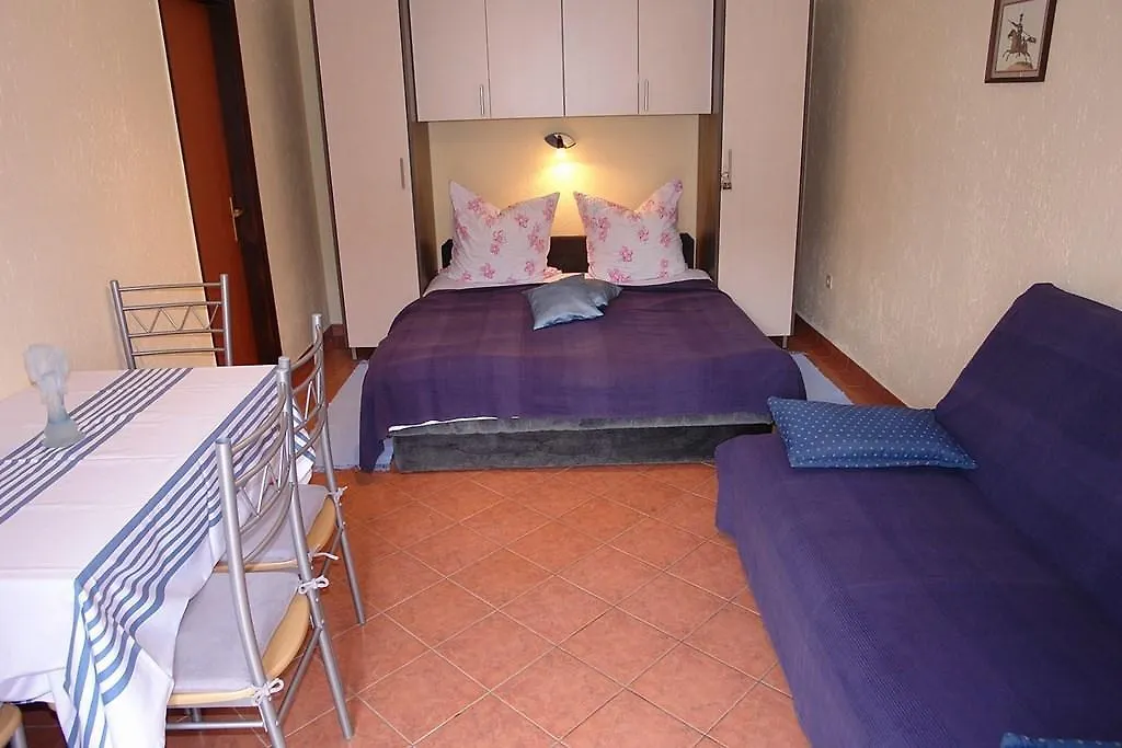 2 Bedroom Amazing Apartment In Crikvenica