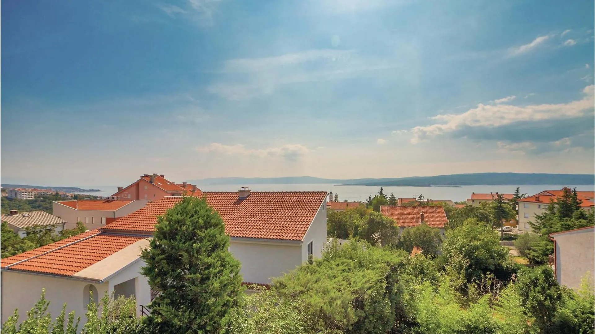 2 Bedroom Amazing Apartment In Crikvenica 0*,