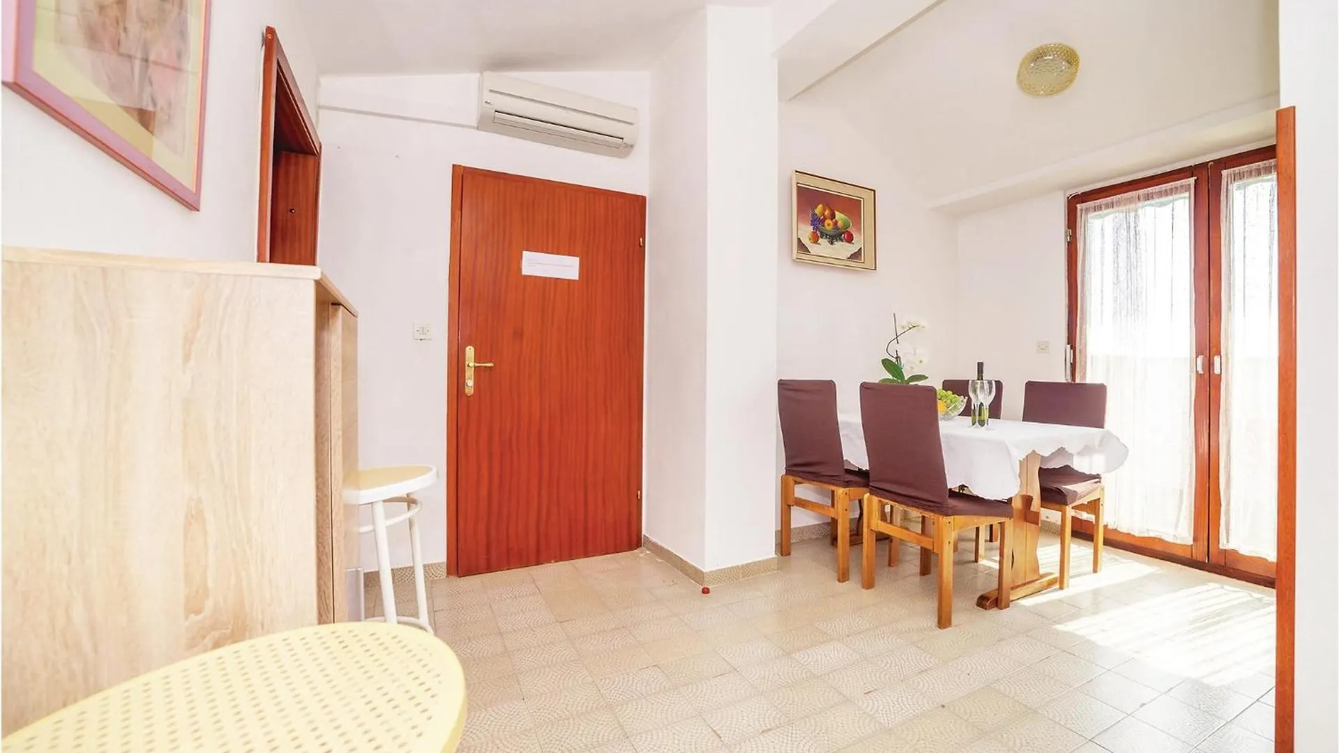 2 Bedroom Amazing Apartment In Crikvenica