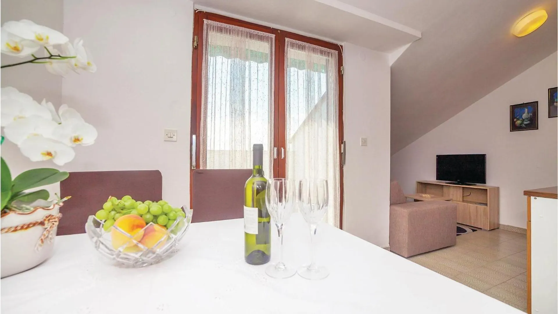 2 Bedroom Amazing Apartment In Crikvenica
