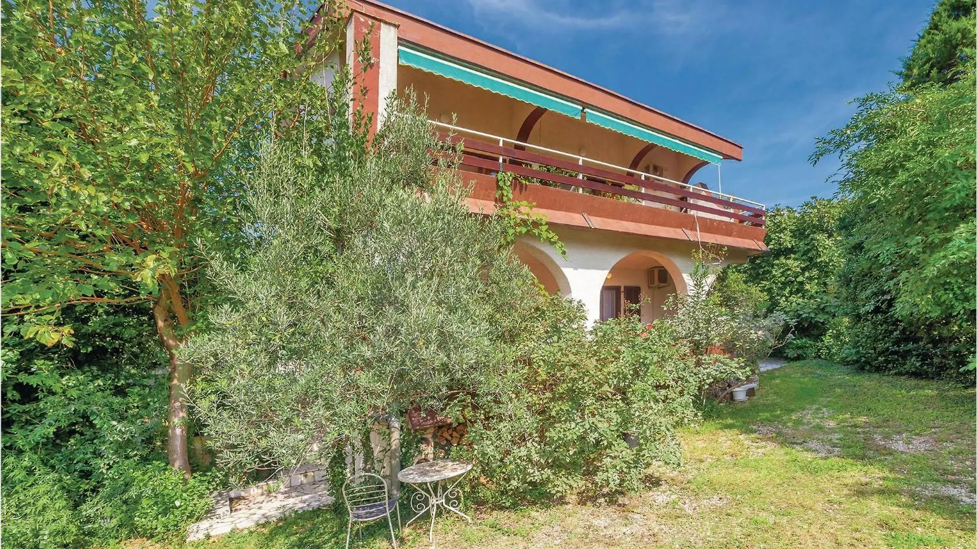 2 Bedroom Amazing Apartment In Crikvenica