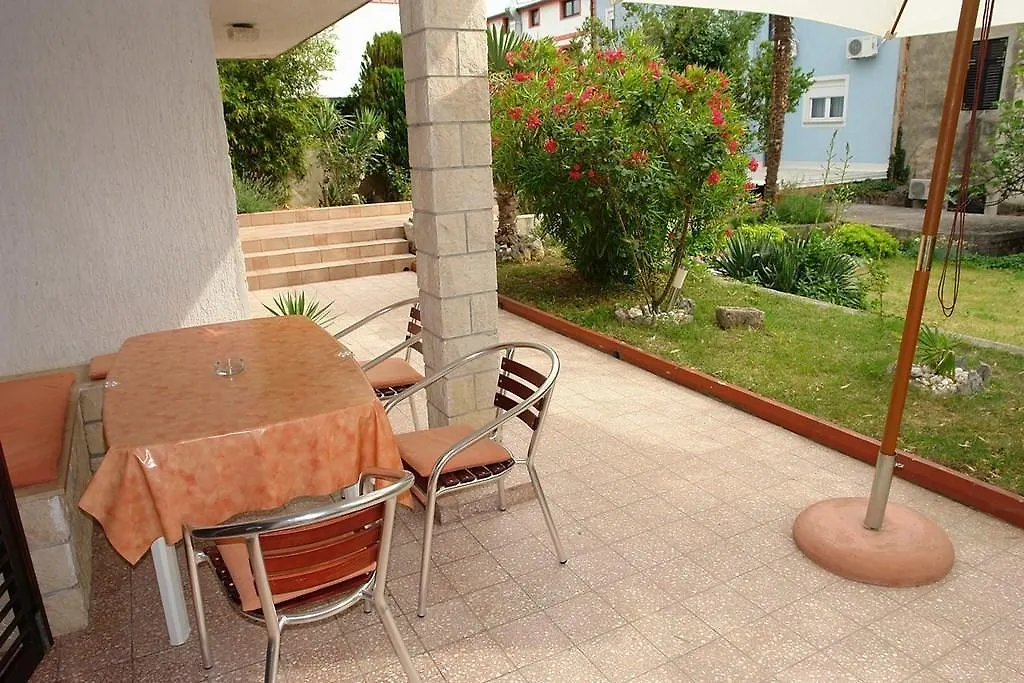 2 Bedroom Amazing Apartment In Crikvenica