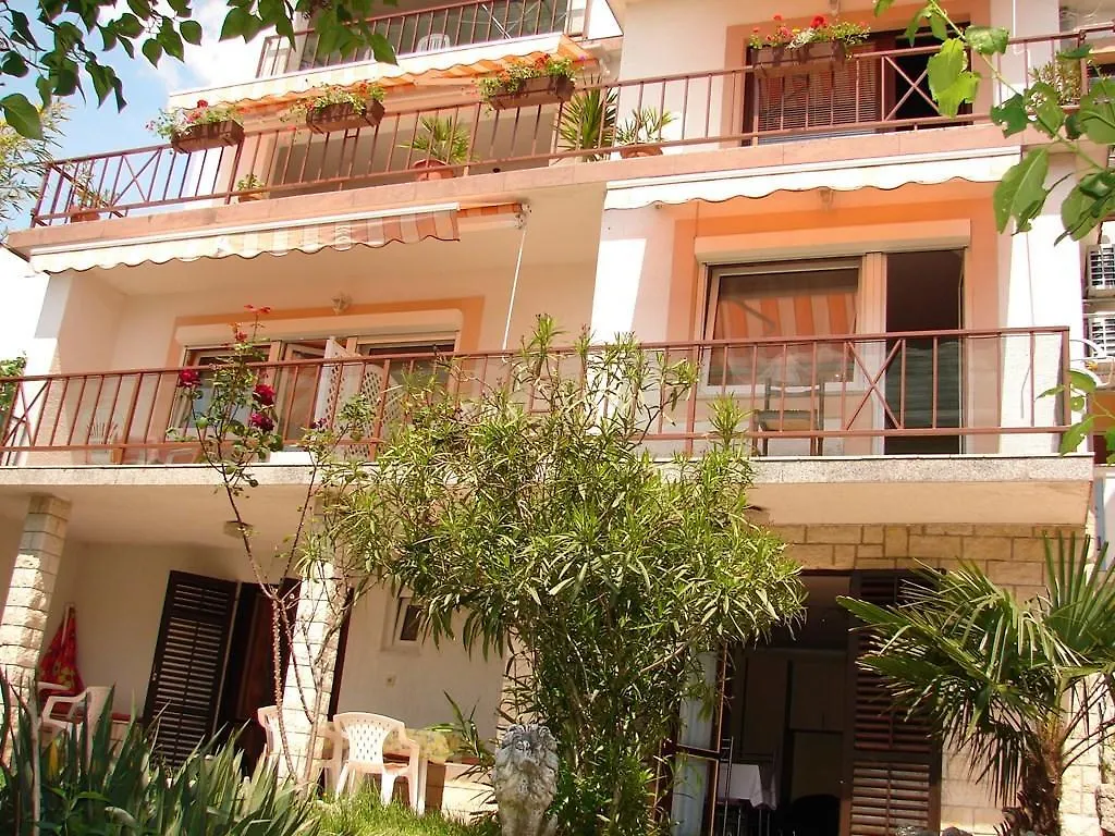 2 Bedroom Amazing Apartment In Crikvenica