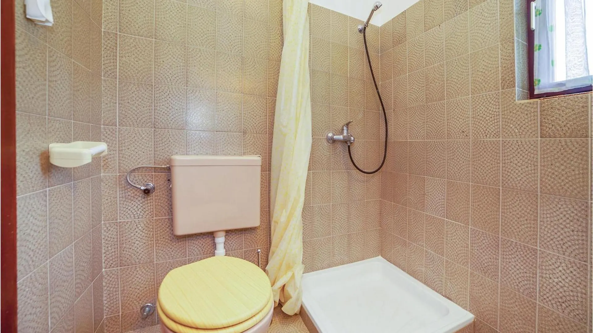 2 Bedroom Amazing Apartment In Crikvenica
