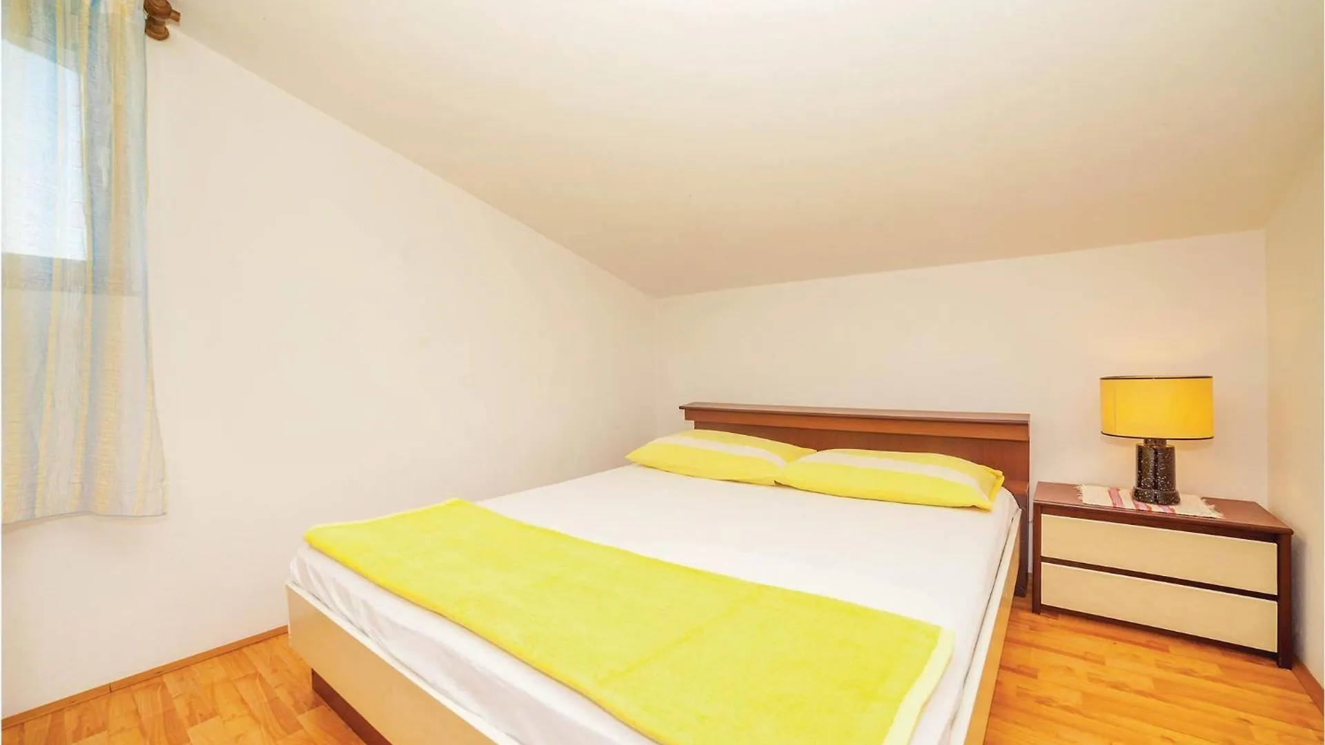 2 Bedroom Amazing Apartment In Crikvenica